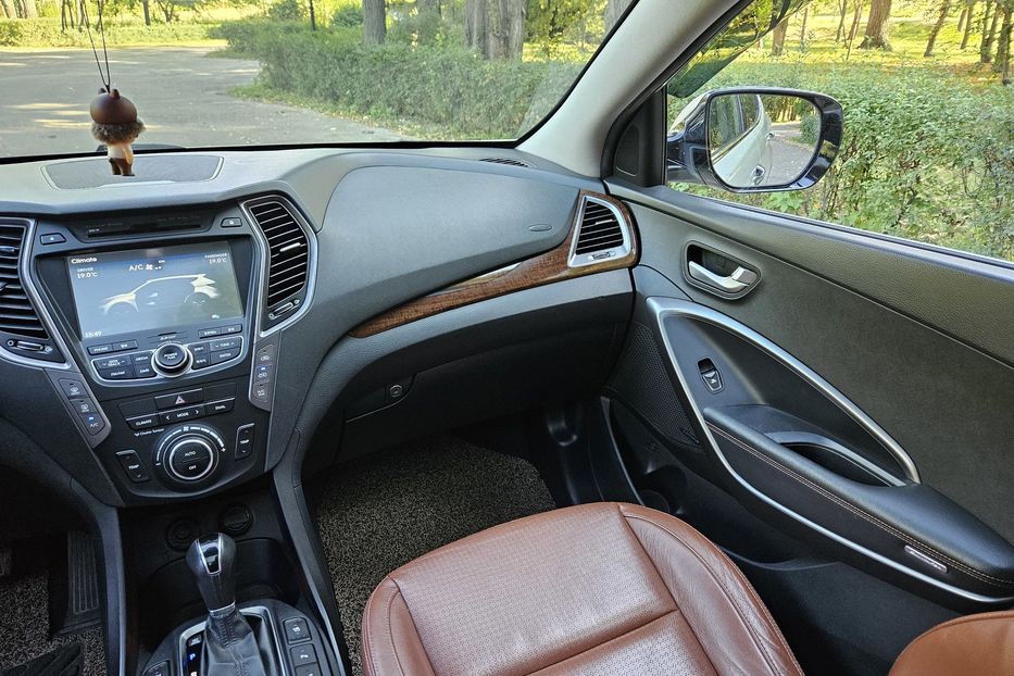 Продам Hyundai Santa FE Top 2012 года в Киеве