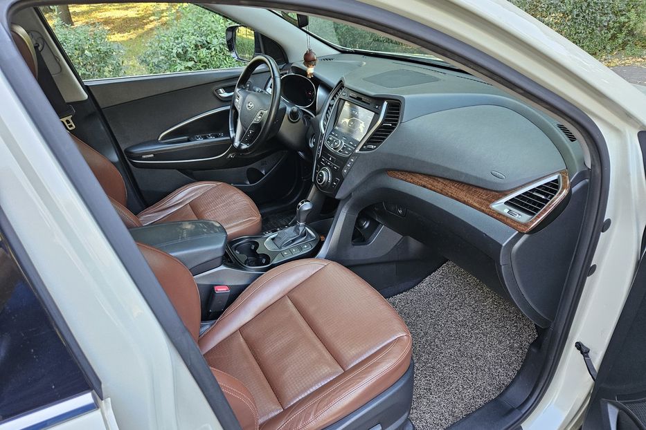 Продам Hyundai Santa FE Top 2012 года в Киеве
