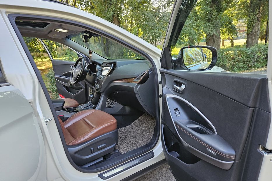 Продам Hyundai Santa FE Top 2012 года в Киеве