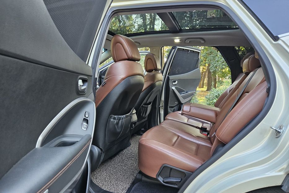 Продам Hyundai Santa FE Top 2012 года в Киеве