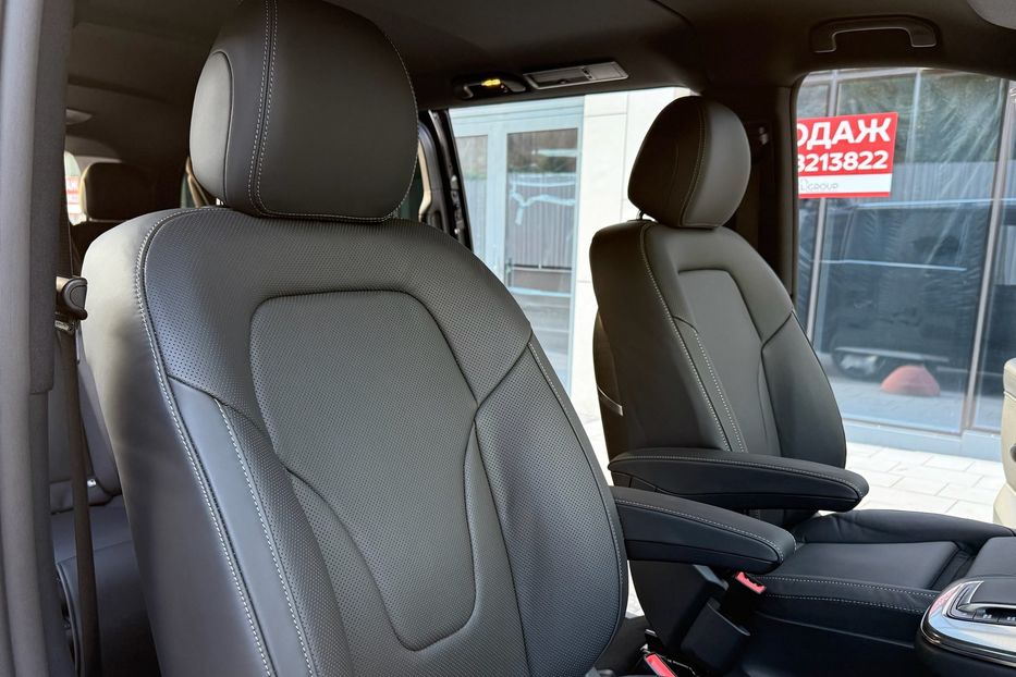 Продам Mercedes-Benz V-Class V300d EXCLUSIVE EXTRA LONG 2025 года в Киеве