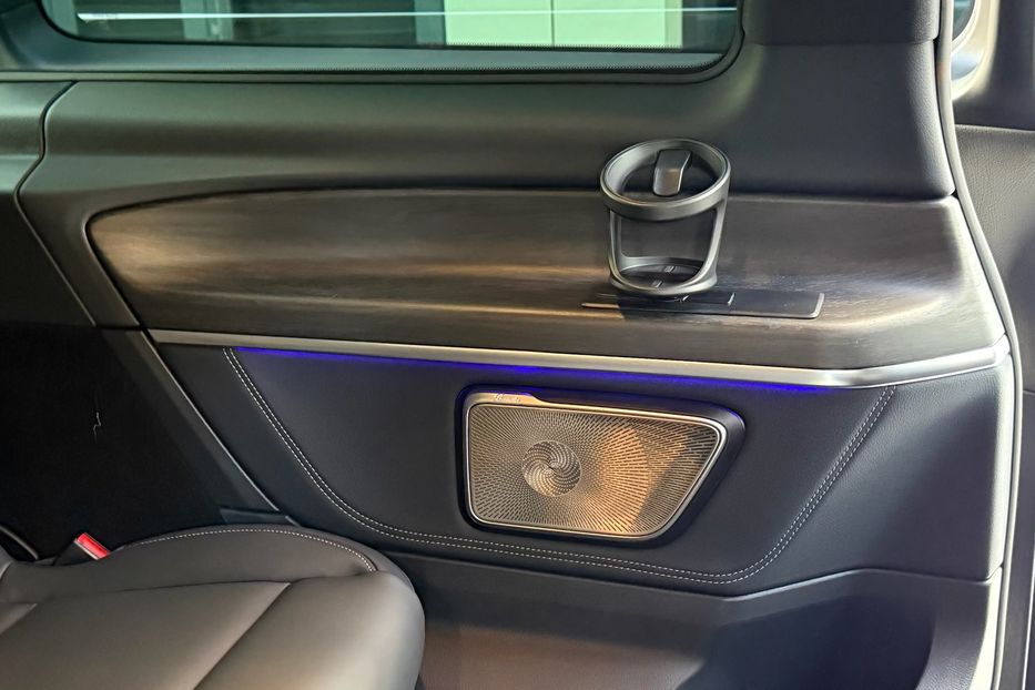 Продам Mercedes-Benz V-Class V300d EXCLUSIVE EXTRA LONG 2025 года в Киеве