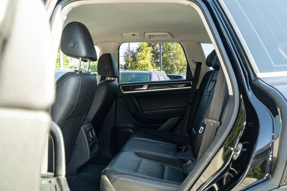 Продам Volkswagen Touareg 2011 года в Черновцах