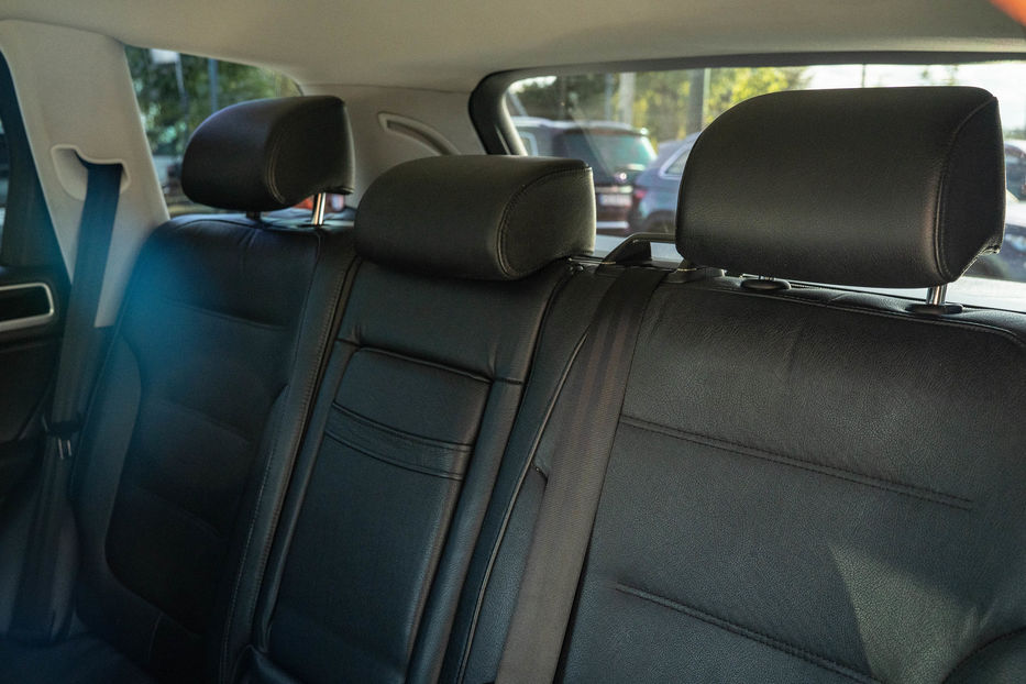 Продам Volkswagen Touareg 2011 года в Черновцах