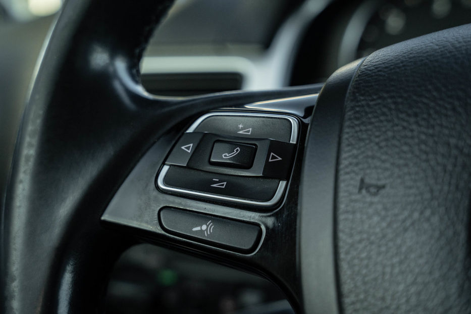 Продам Volkswagen Touareg 2011 года в Черновцах