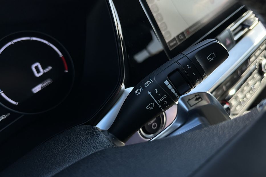 Продам Kia Niro 64 кВт Макс. комплектація 2020 года в Львове