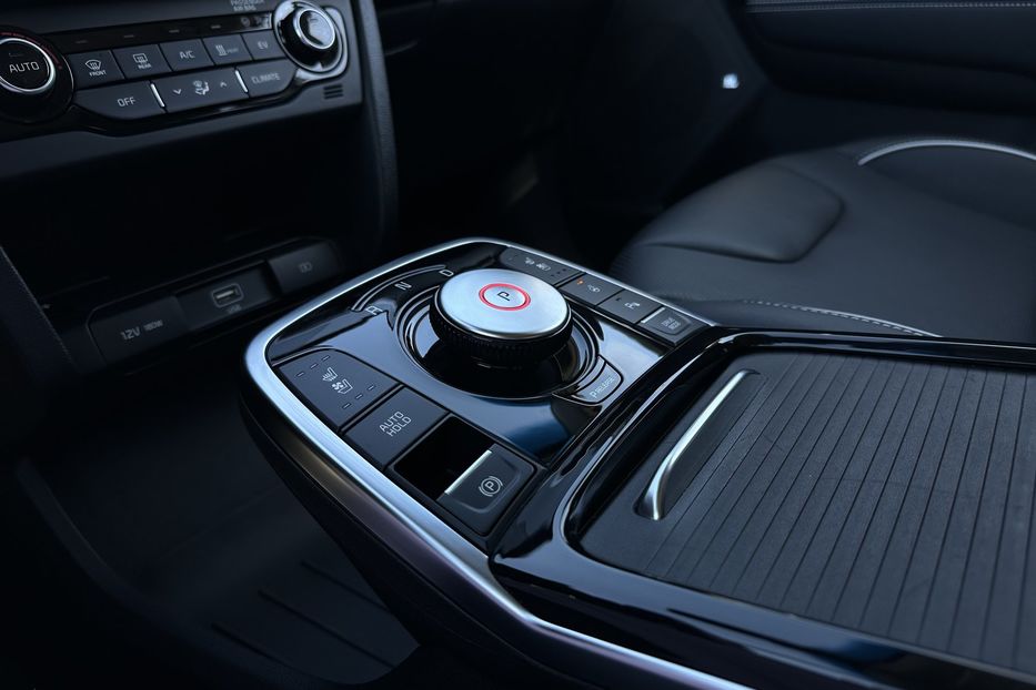 Продам Kia Niro 64 кВт Макс. комплектація 2020 года в Львове