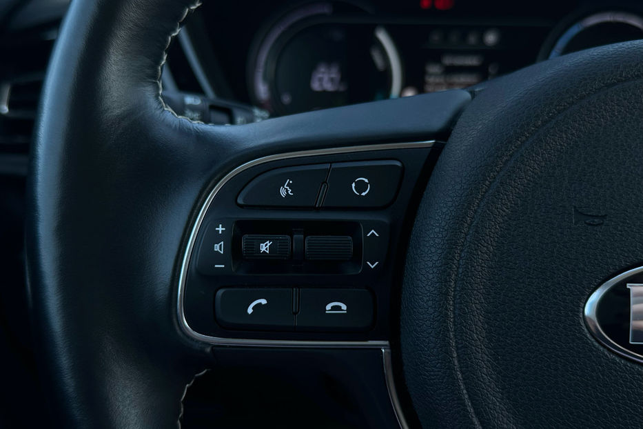 Продам Kia Niro 64 кВт Макс. комплектація 2020 года в Львове