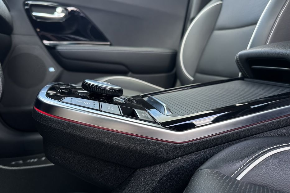 Продам Kia Niro 64 кВт Макс. комплектація 2020 года в Львове