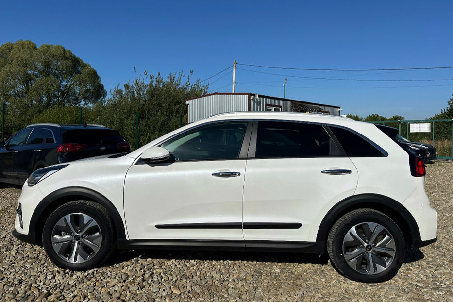Продам Kia Niro 64 кВт Макс. комплектація 2020 года в Львове