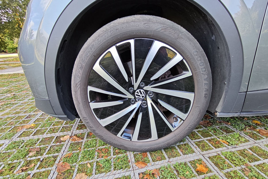 Продам Volkswagen ID.4 2022 года в Киеве