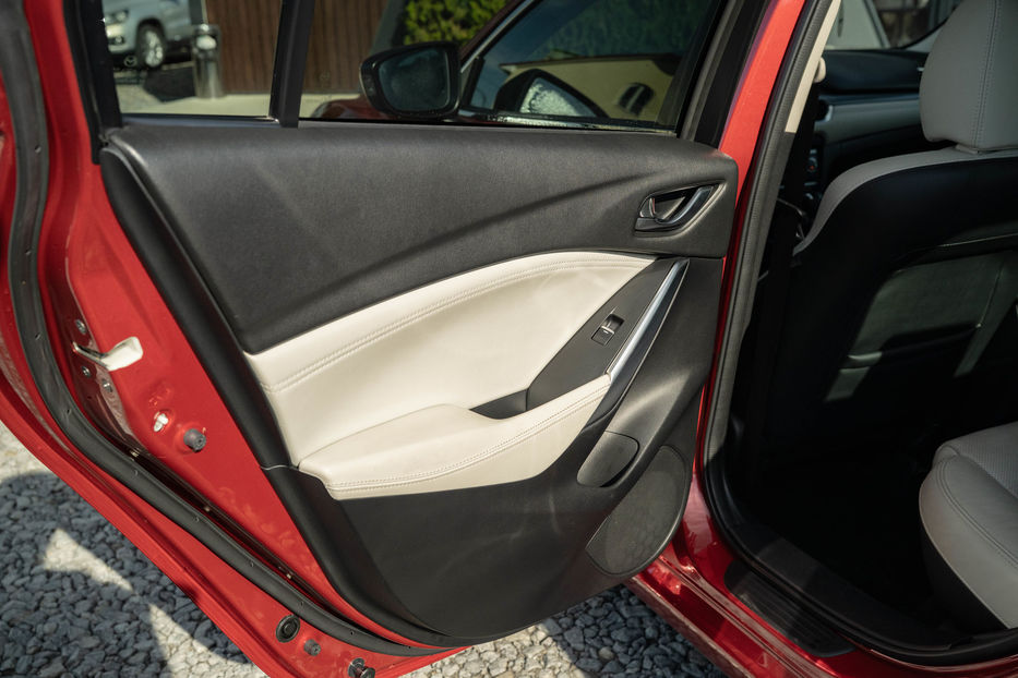 Продам Mazda 6 2016 года в Черновцах
