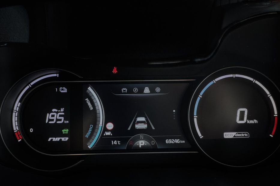 Продам Kia Niro 64 кВт Макс. комплектація 2020 года в Львове