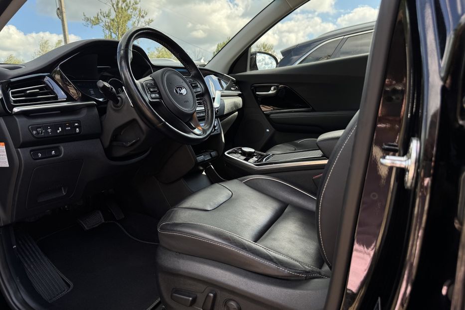 Продам Kia Niro 64 кВт Макс. комплектація 2020 года в Львове