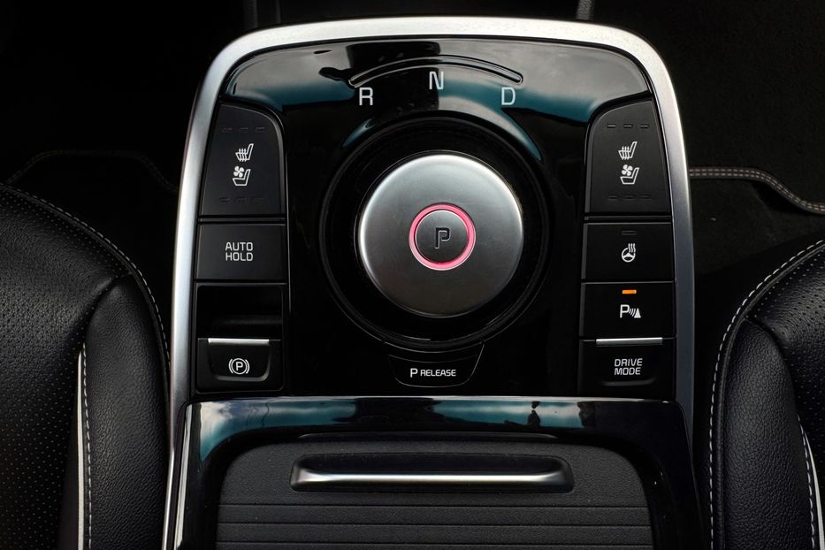 Продам Kia Niro 64 кВт Макс. комплектація 2020 года в Львове