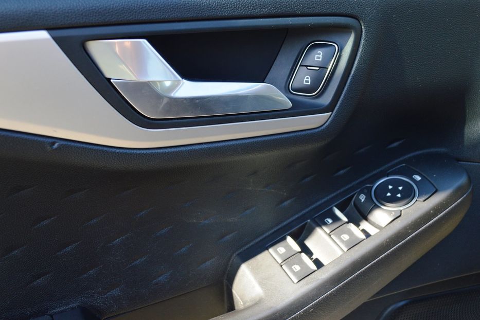 Продам Ford Escape SE 2020 года в Одессе