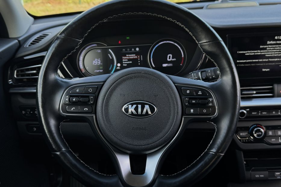 Продам Kia Niro 64 кВт Макс. комплектація 2020 года в Львове