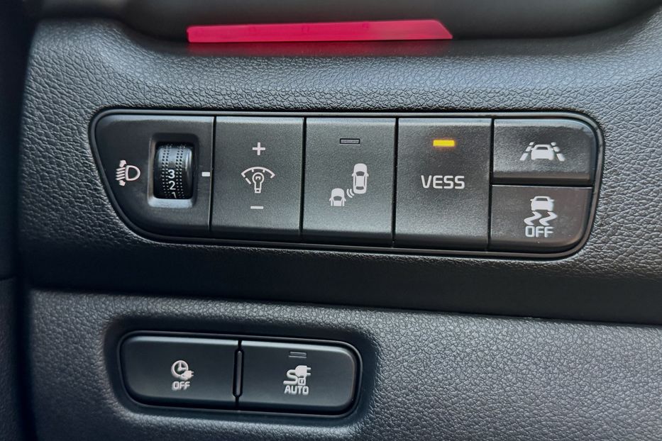 Продам Kia Niro 64 кВт Макс. комплектація 2020 года в Львове