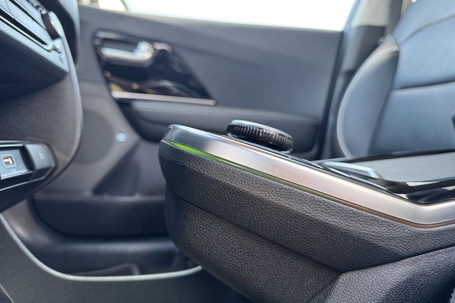 Продам Kia Niro 64 кВт Макс. комплектація 2020 года в Львове