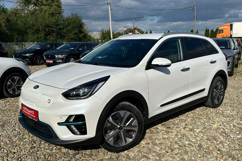 Продам Kia Niro 64 кВт Макс. комплектація 2020 года в Львове