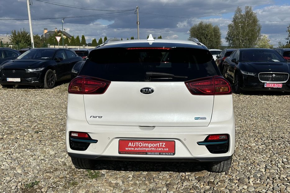 Продам Kia Niro 64 кВт Макс. комплектація 2020 года в Львове