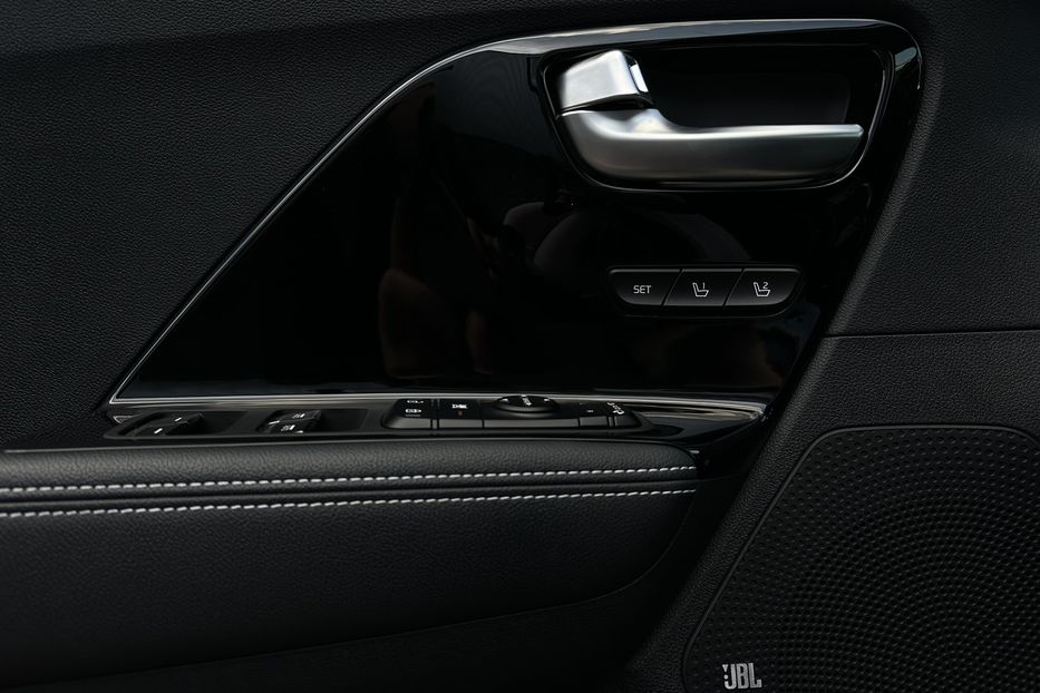 Продам Kia Niro 64 кВт Макс. комплектація 2020 года в Львове