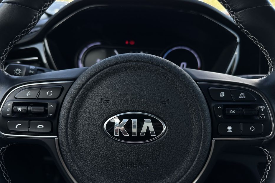 Продам Kia Niro 64 кВт Макс. комплектація 2020 года в Львове