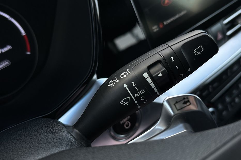 Продам Kia Niro 64 кВт Макс. комплектація 2020 года в Львове