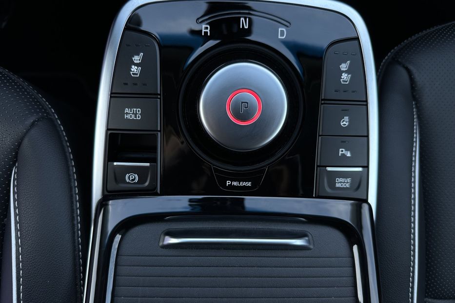 Продам Kia Niro 64 кВт Макс. комплектація 2020 года в Львове