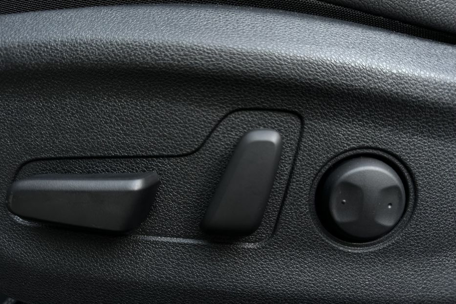 Продам Kia Niro 64 кВт Макс. комплектація 2020 года в Львове