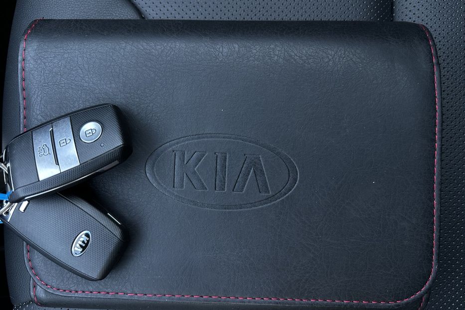 Продам Kia Niro 64 кВт Макс. комплектація 2020 года в Львове