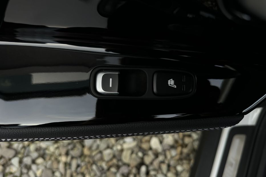 Продам Kia Niro 64 кВт Макс. комплектація 2020 года в Львове