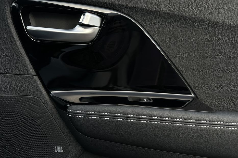 Продам Kia Niro 64 кВт Макс. комплектація 2020 года в Львове