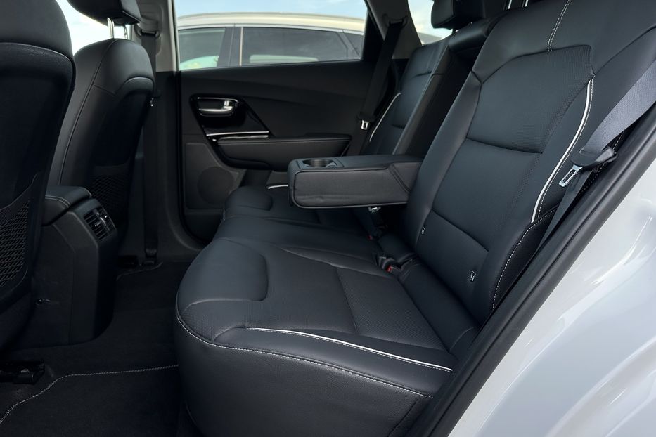 Продам Kia Niro 64 кВт Макс. комплектація 2020 года в Львове