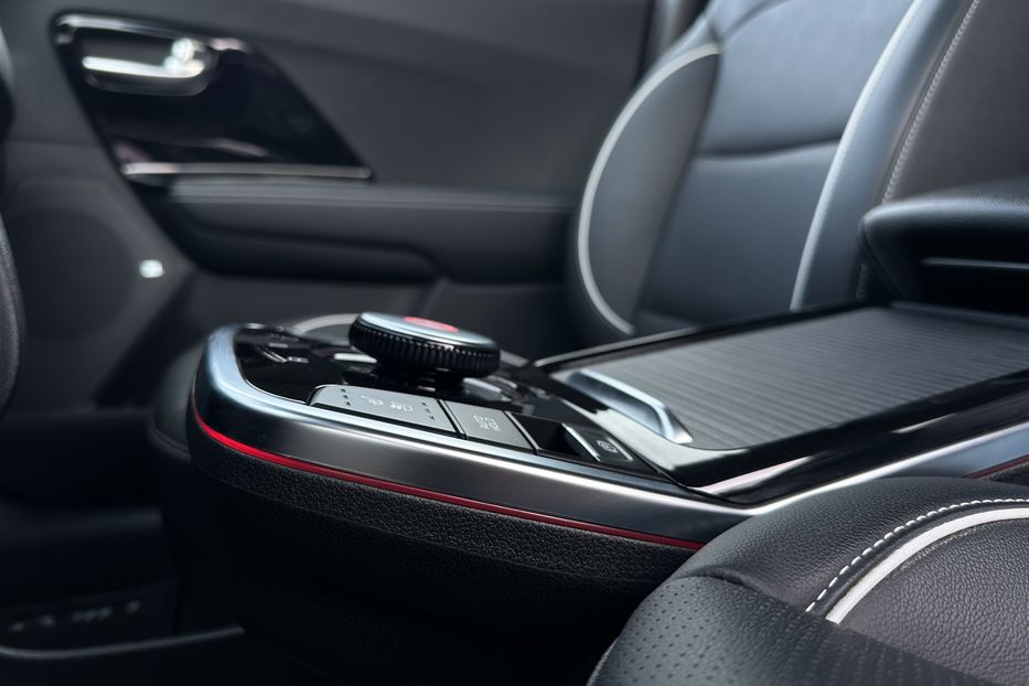 Продам Kia Niro 64 кВт Макс. комплектація 2020 года в Львове
