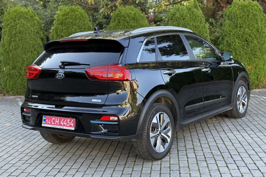 Продам Kia Niro 64квт авто Рівному 2021 года в Львове