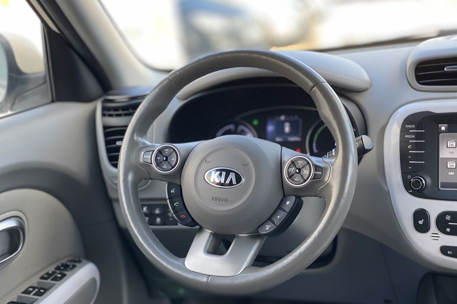 Продам Kia Soul 2018 года в Луцке
