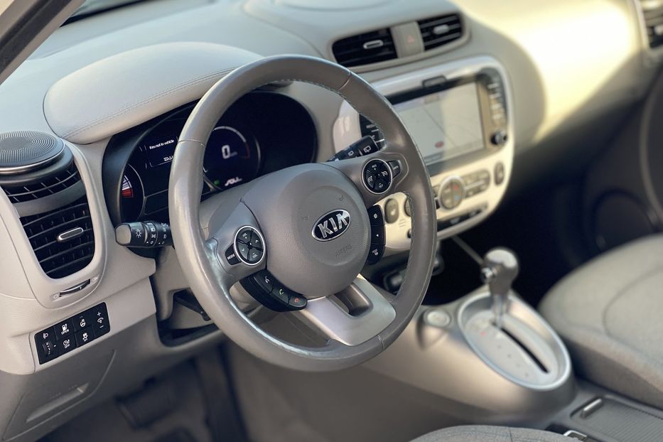 Продам Kia Soul 2018 года в Луцке