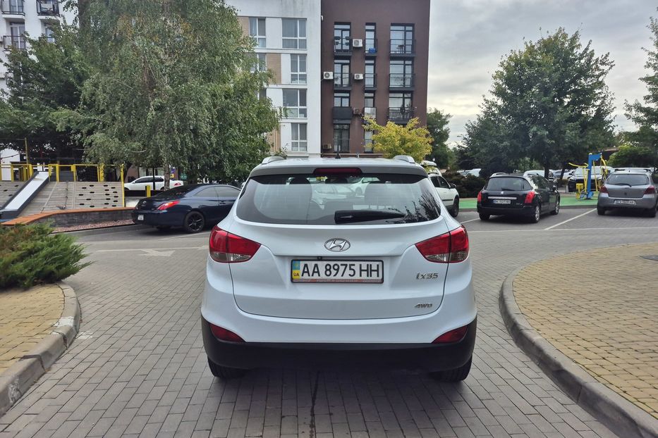 Продам Hyundai IX35 4х4 2011 года в Киеве