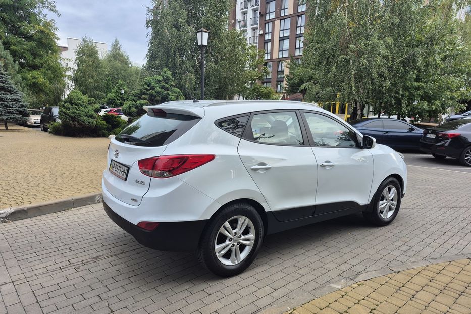Продам Hyundai IX35 4х4 2011 года в Киеве
