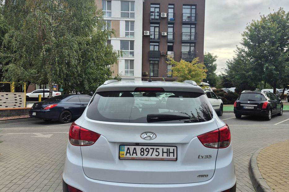 Продам Hyundai IX35 4х4 2011 года в Киеве
