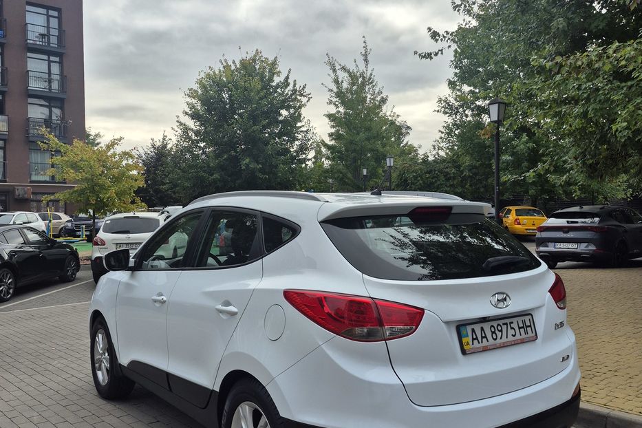 Продам Hyundai IX35 4х4 2011 года в Киеве