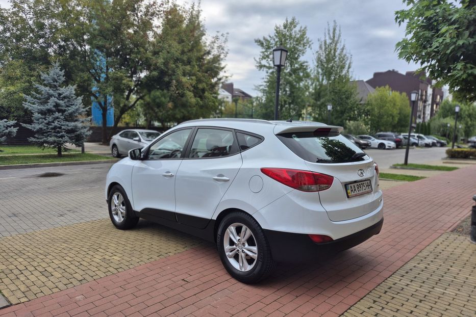 Продам Hyundai IX35 4х4 2011 года в Киеве