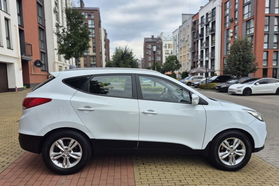 Продам Hyundai IX35 4х4 2011 года в Киеве