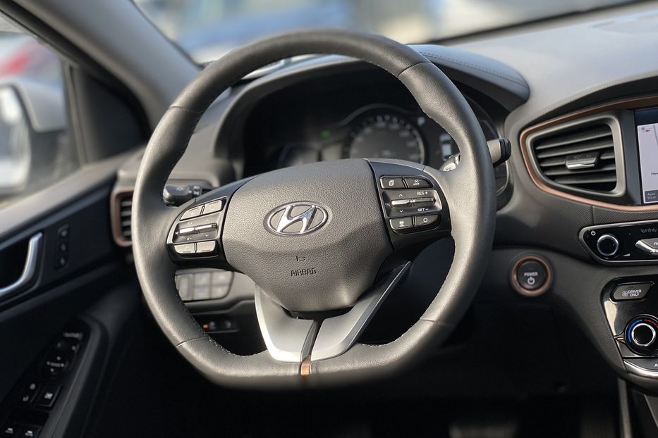 Продам Hyundai Ioniq 2017 года в Луцке