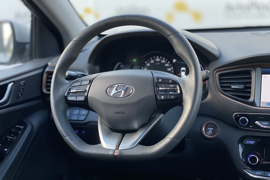 Продам Hyundai Ioniq 2017 года в Луцке