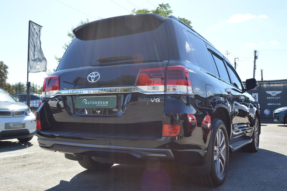 Продам Toyota Land Cruiser 300 2017 года в Одессе