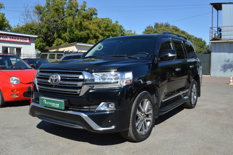 Продам Toyota Land Cruiser 300 2017 года в Одессе