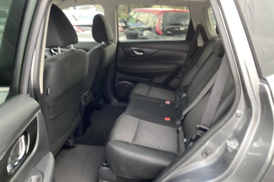Продам Nissan Rogue 2017 года в Луцке