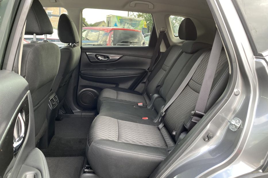 Продам Nissan Rogue 2017 года в Луцке